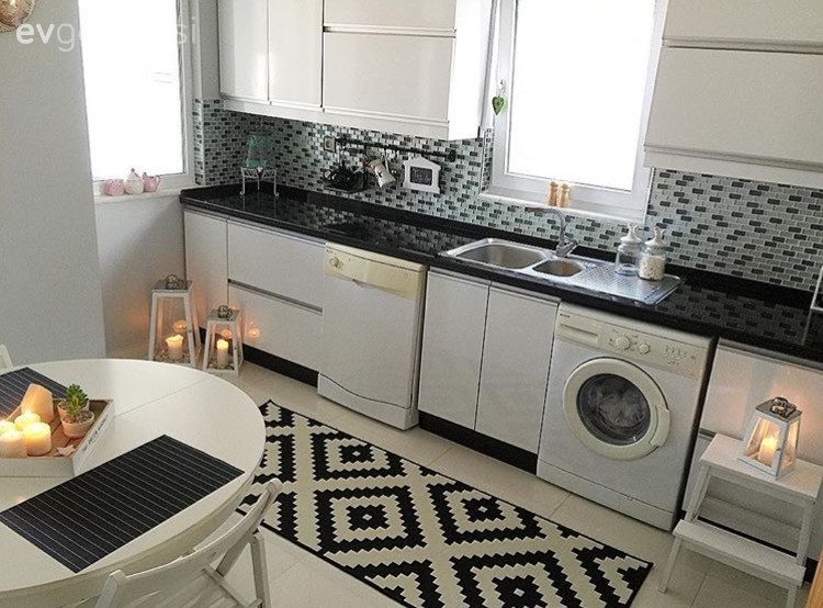 Beyaz mutfak, Halı, Modern mutfak, Mutfak, Mutfak masası, Şamdan