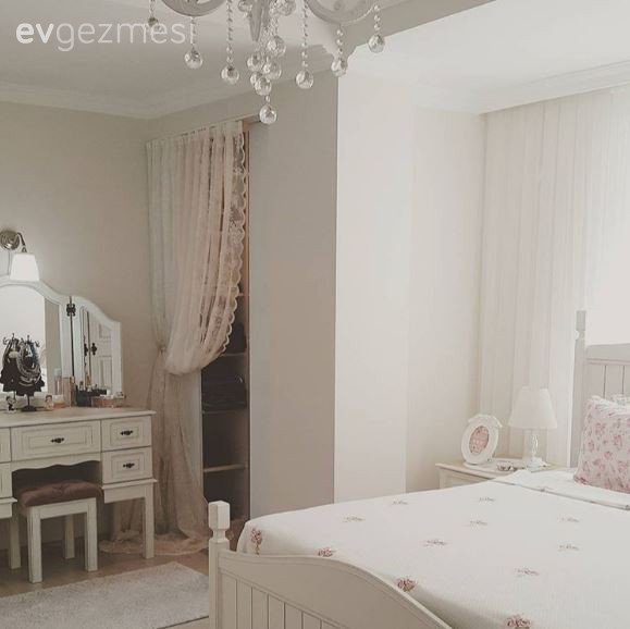 Sibel hanımın nostaljik esintilerle dolu sıcak ve zarif evi..