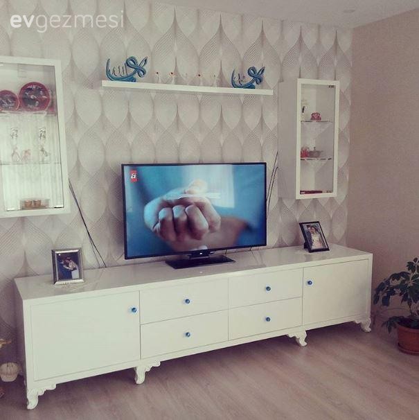 Her odasında hareketli desen ve renklerle Zeynep hanımın uyumlu evi..
