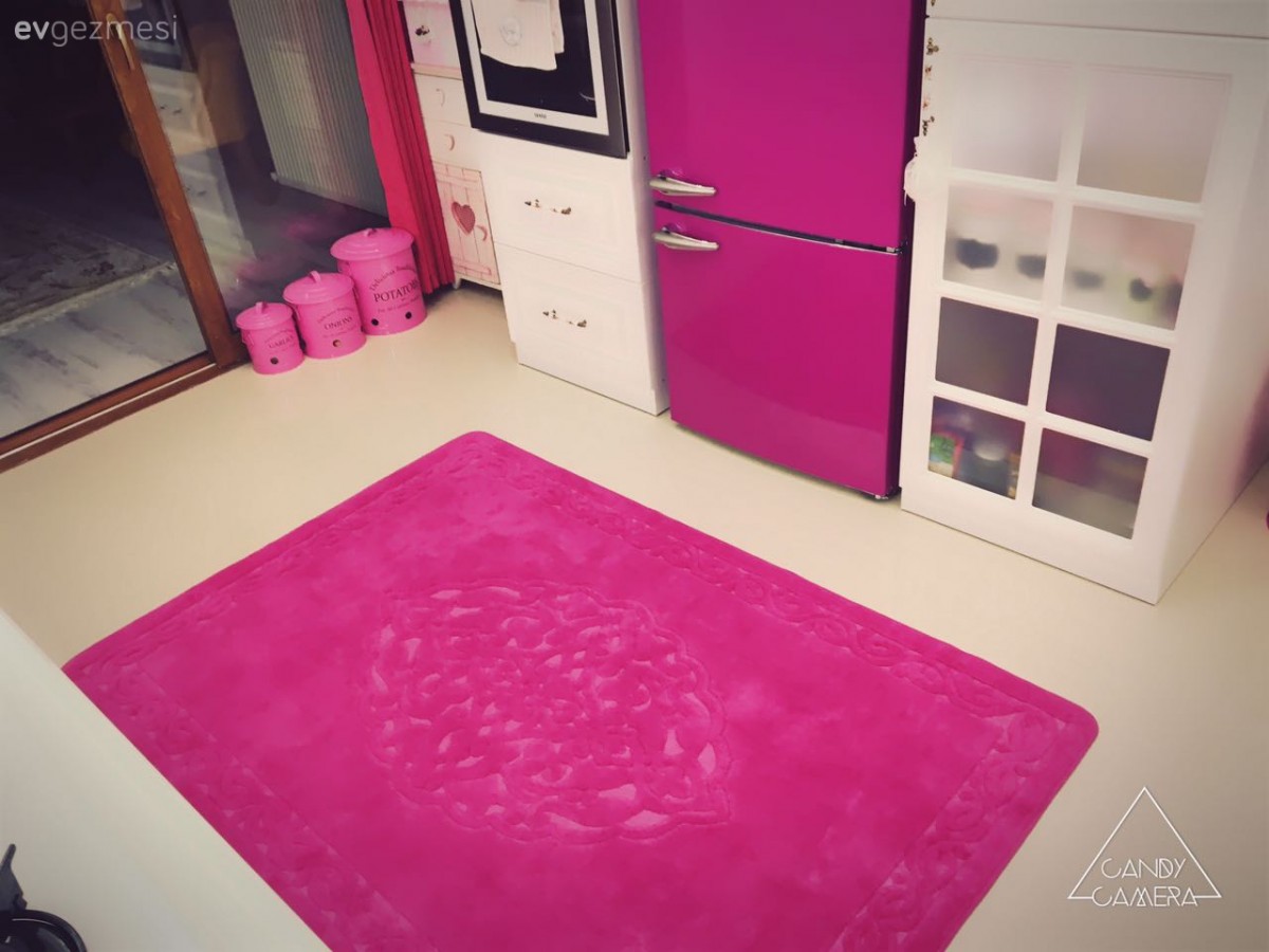 Avangart stil hakimiyetinde, göz alıcı ve şık: Gamze hanımın evi..