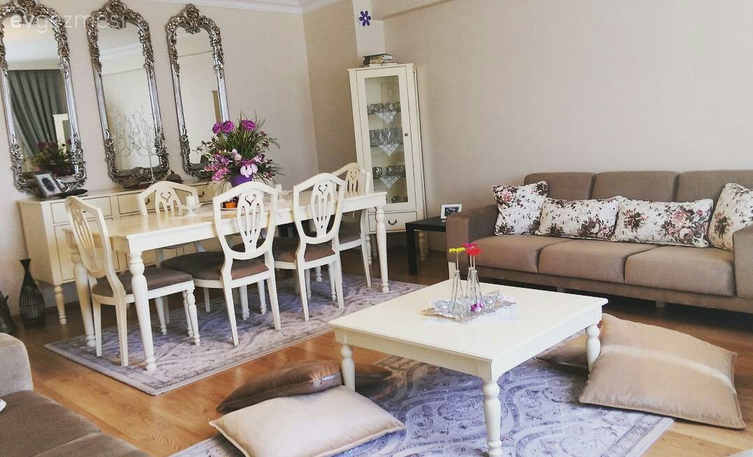 Ayna, Halı, Kahverengi, Orta sehpa, Salon, Yemek Odası