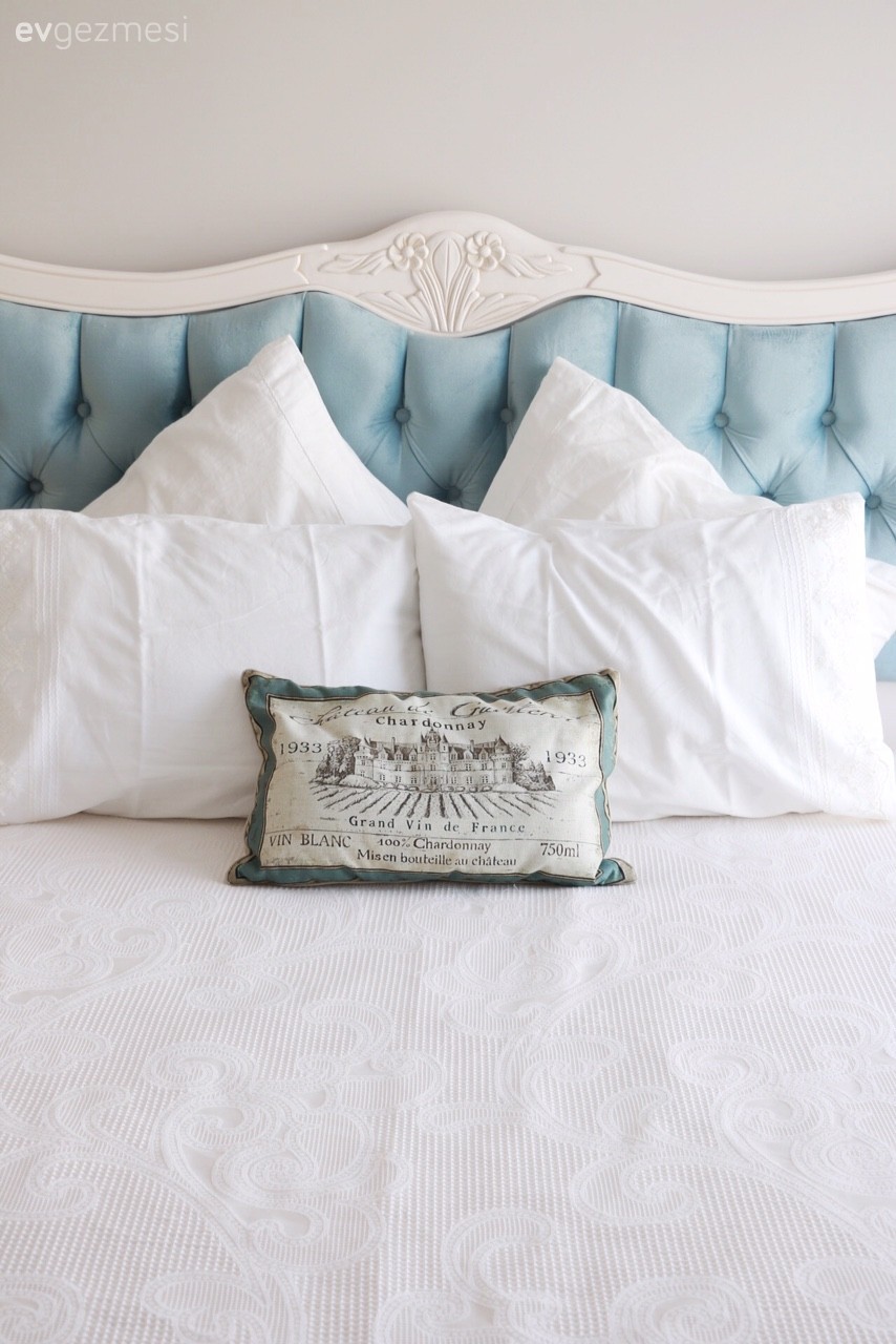 Gizem Hanım'ın aydınlık renklerle dekore ettiği vintage stil evi