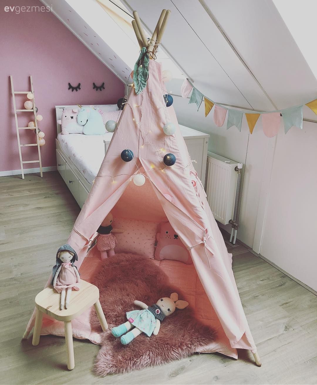 Çocuk Odası Çadırı, Çocuk Odası, Çatı katı, Pembe duvar