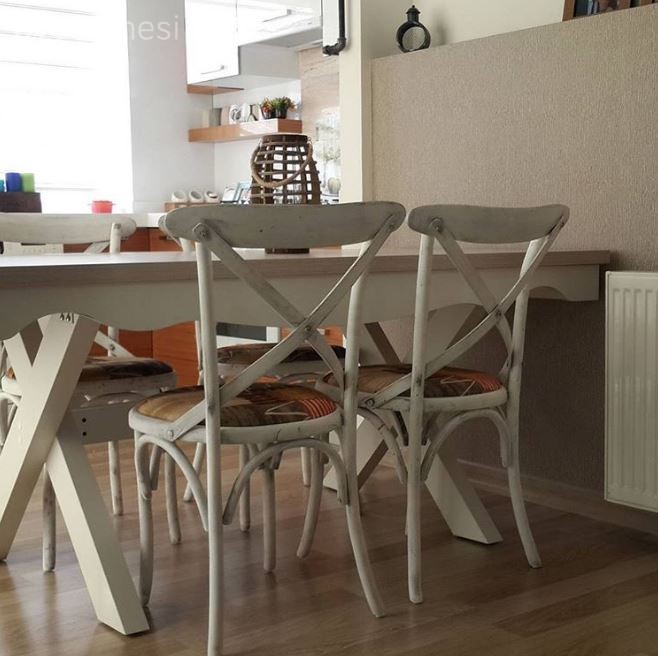 Sonay hanımın rustik detaylarla zenginleşen modern ve samimi evi..