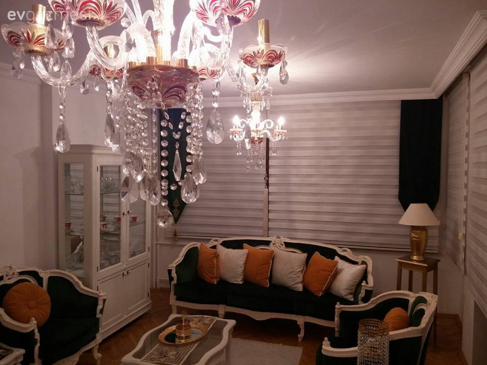 Klasik stilde, boyanıp yeşile kaplama ile harika bir dönüşüm..