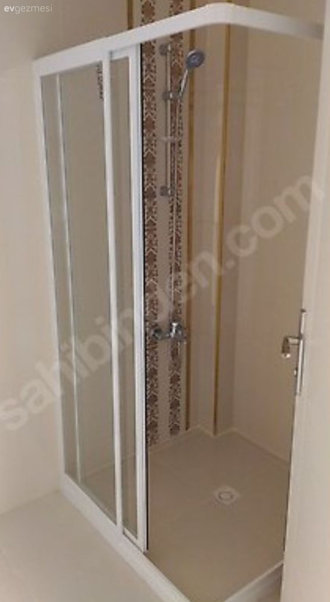 Siyah fayanslara uygun kombin ne olabilir?