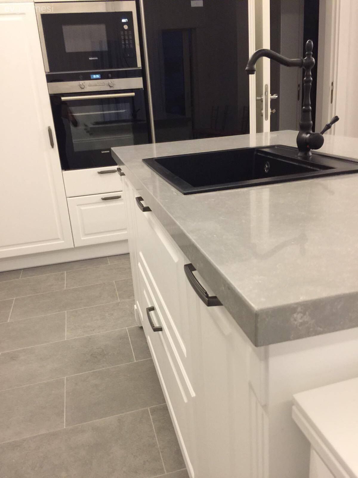 Beyaz mutfak, Mutfak, Tezgah arası seramik