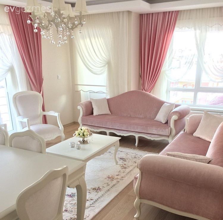 Berjer, Fon perde, Halı, Orta sehpa, Pembe, Salon, Yemek Odası, Perde