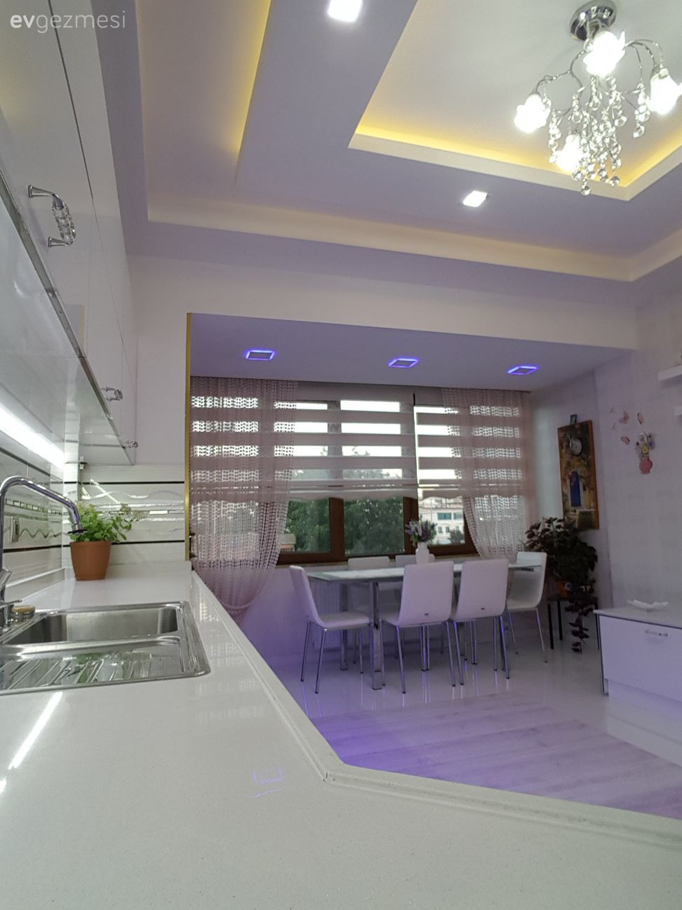 Asma tavan, Mutfak, Beyaz mutfak