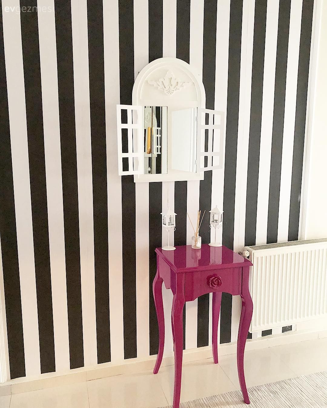 Dresuar, Pembe, Siyah- Beyaz, Duvar kağıdı, Hol