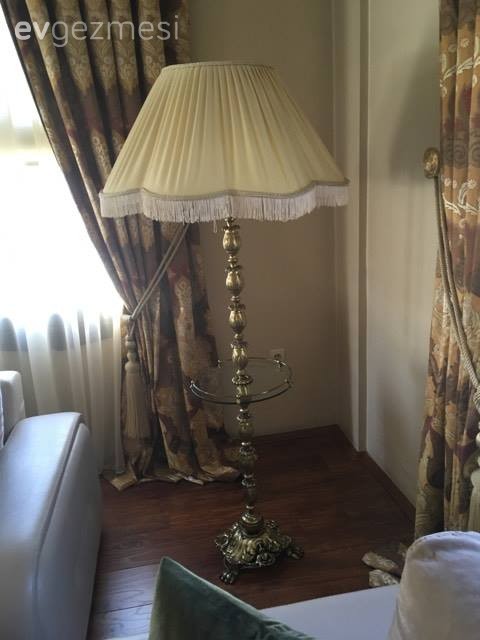 Lambader, Aydınlatma