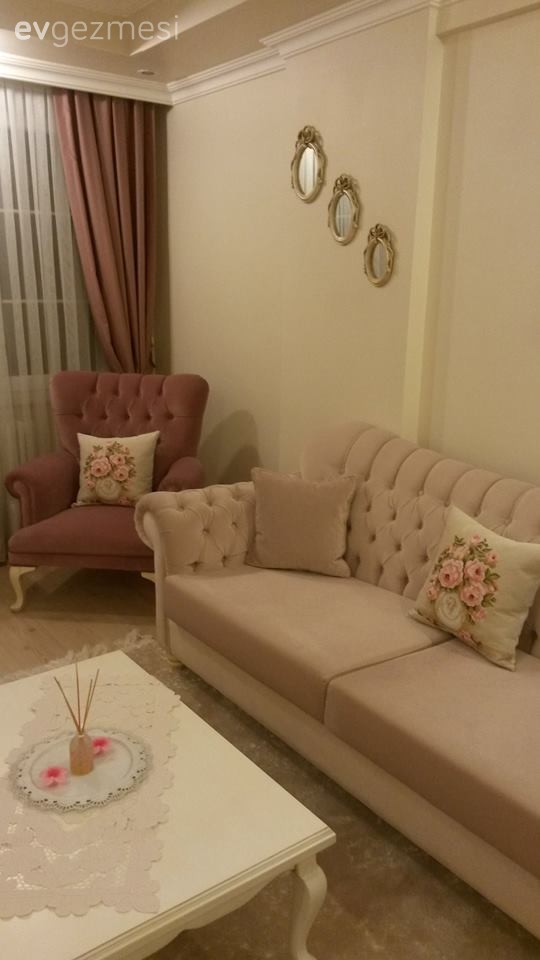 Berjer, Pembe, Salon