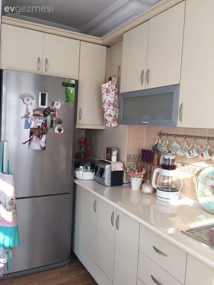 Meryem hanımın renkleri doyasıya kullandığı kır evi (country) stil evi