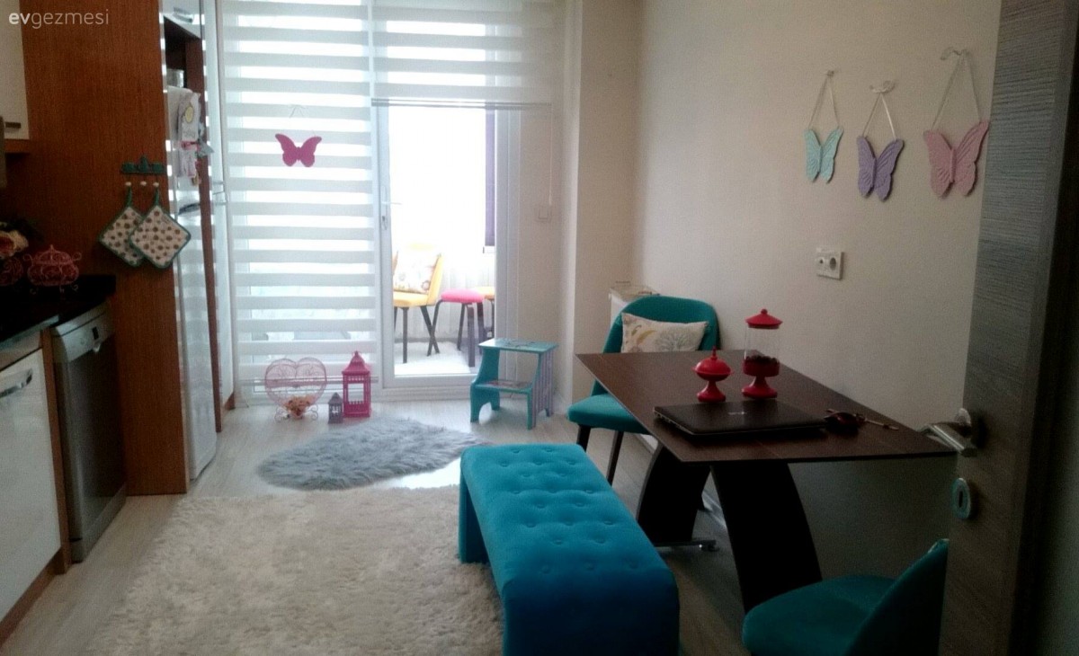 Bank, Halı, Japon perde, Mavi, Mutfak, Mutfak masası, Perde