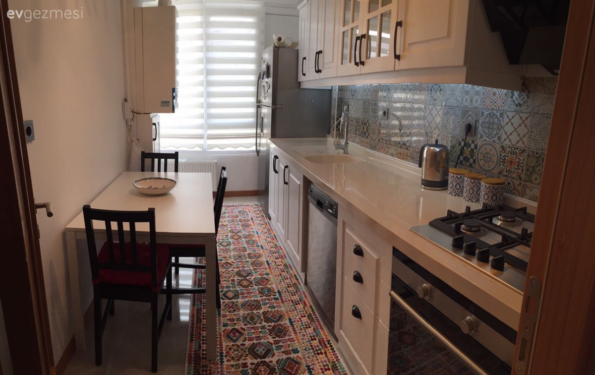 Komple bir tadilattan öncesi/sonrası kareler. Nurullah beyin evi..