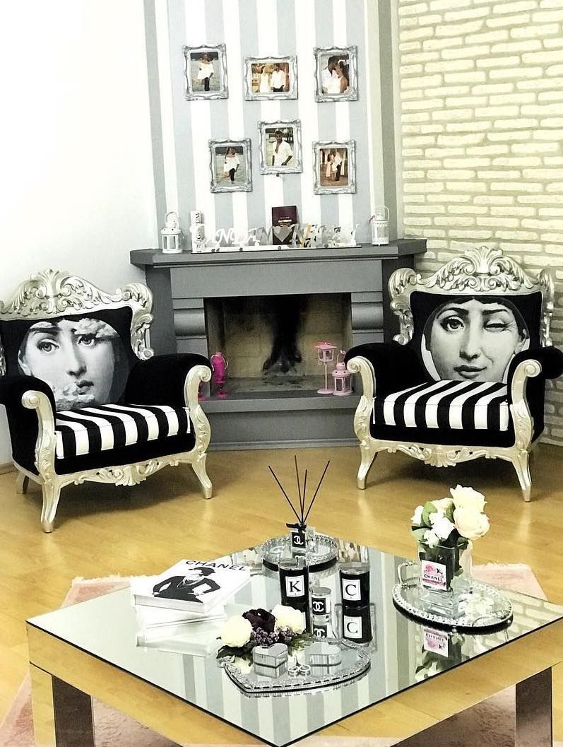 Salon, Berjer, Koltuk Döşeme, Orta sehpa, Aynalı mobilya, Şömine, Duvar kağıdı