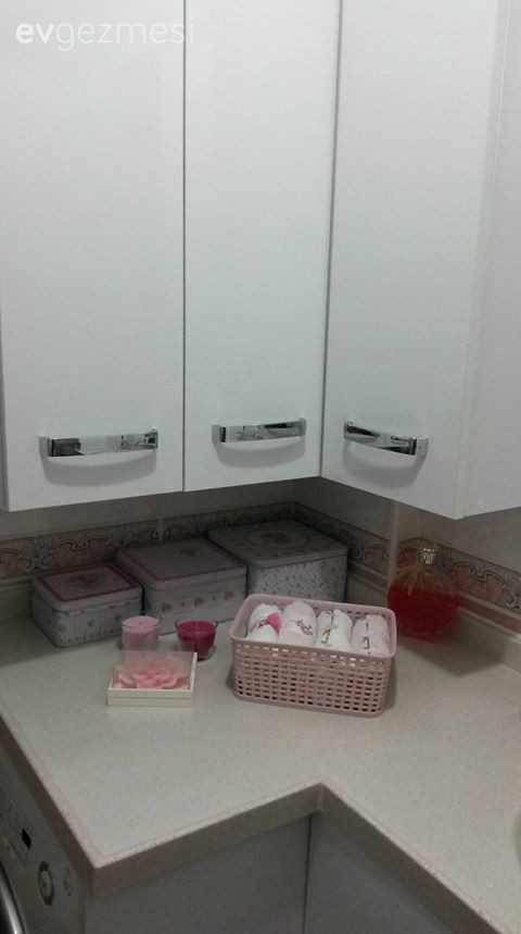 Ev sahiplerimizin bolca emeği ile tadilattan çıkan bir ev..