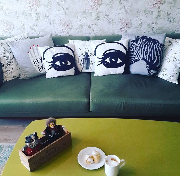 Alışılmışın dışında renk ve desenlerde, özgün ve keyifli bir ev..