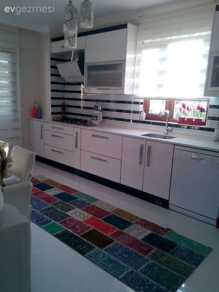 Aysun hanımın abartıdan uzak ve ferah yeni evi..