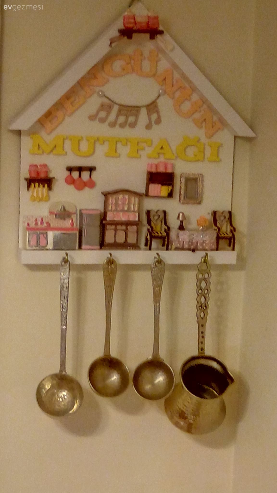 Kır evi esintili bir mutfak: Bengü hanımın keyifli mutfağı..