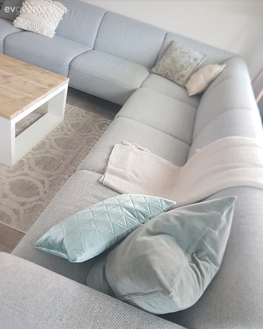 Salon, Köşe koltuk, Gri, Orta sehpa, Halı, Koltuk örtüsü, Mavi, Kırlent