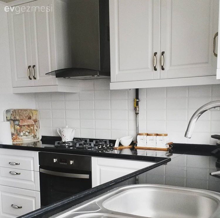 Emine hanımın nostaljik bir ruhu olan evi..