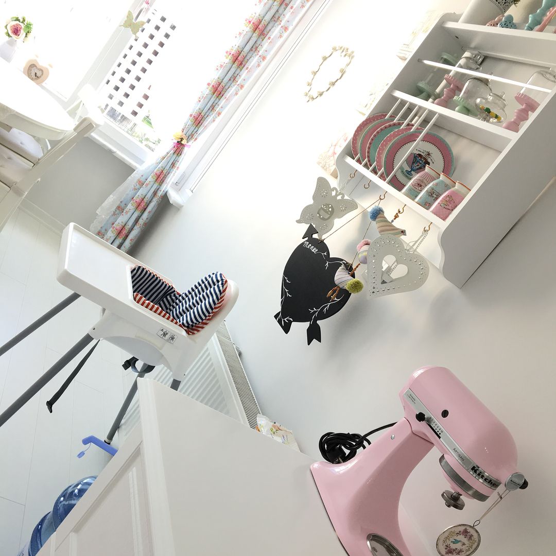 Hem Kullanışlı Hem Tatlı: Hümeyra Hanım'ın Tadilatla Yenilenen Mutfağı