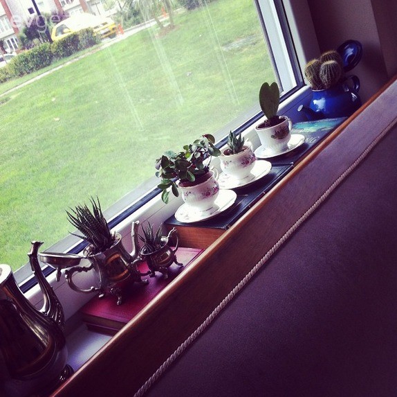 Antika, Çiçeklik, Dekoratif Objeler