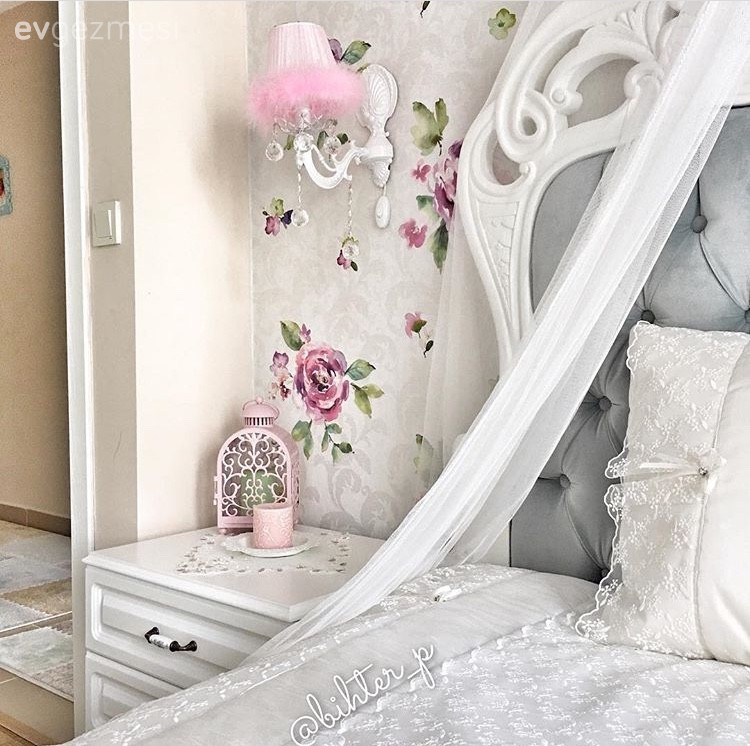 Bihter hanımın hem zarif, hem neşeli, şeker gibi evi..