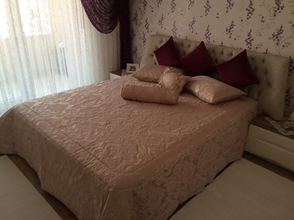 Nejla hanımın canlı ve dinamik evinin yeni odalarından kareler..