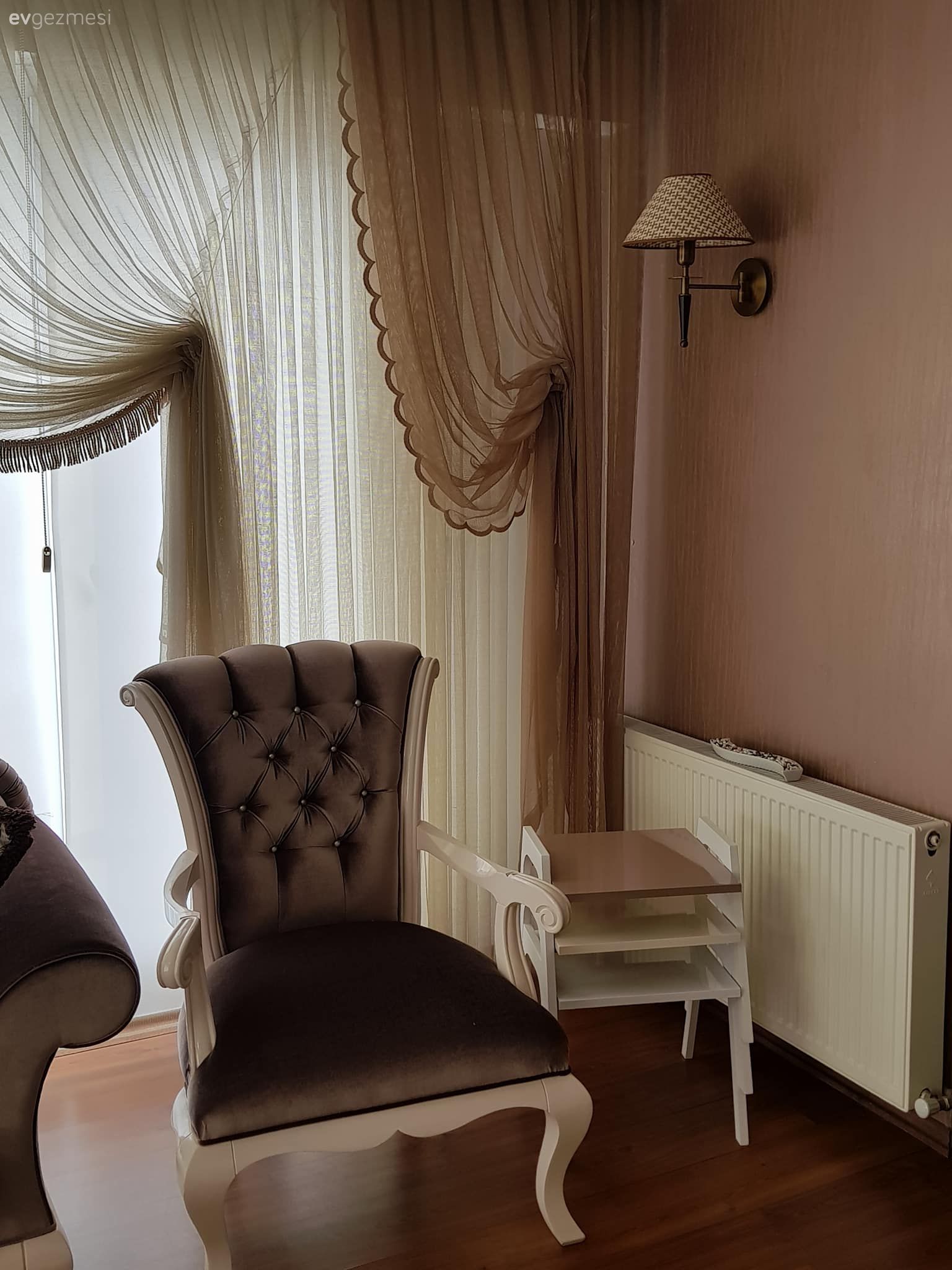 Salon, Perde, Kruvaze perde, Aplik