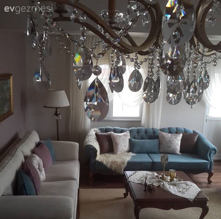 Bu Klasik Evin Dekorasyonu Her Zamana Ait.