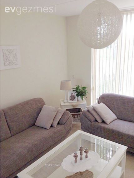 Ayşe hanımın beyazın büyüsünde evi..