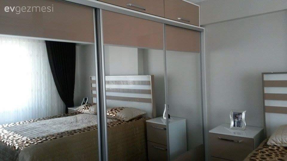 14 sene sonra yenilenen bu evin yeni dekoru konforlu ve uyumlu..