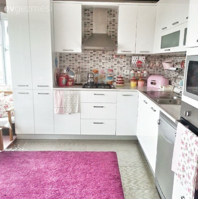 Beyaz mutfak, Halı, Mor, Mutfak