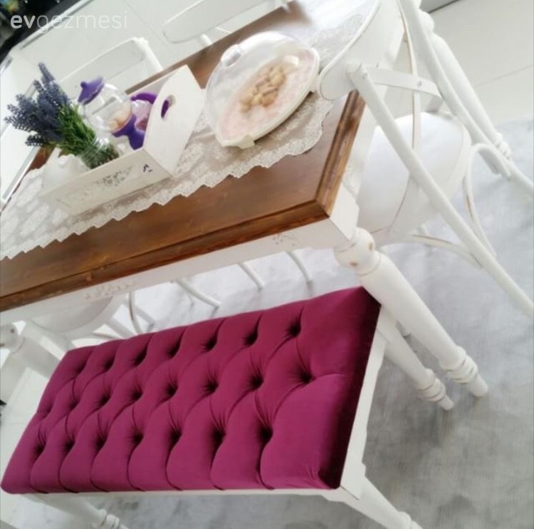 Meral hanımın klasik ve naturel esintili, göz alıcı evi..