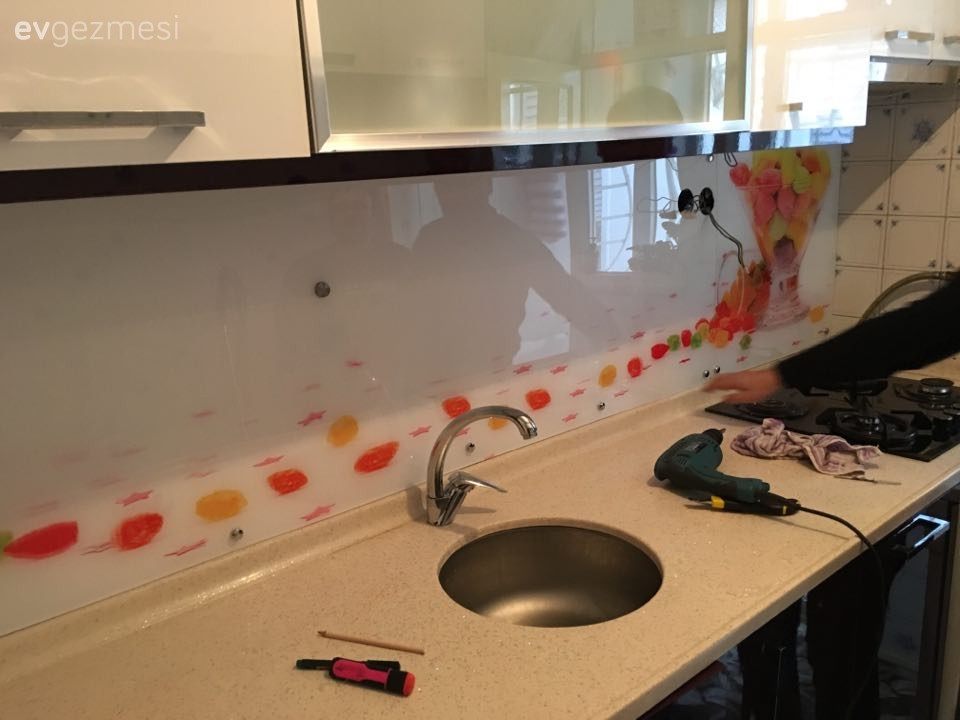 3D panel ile havası tamamen değişen bir mutfak..