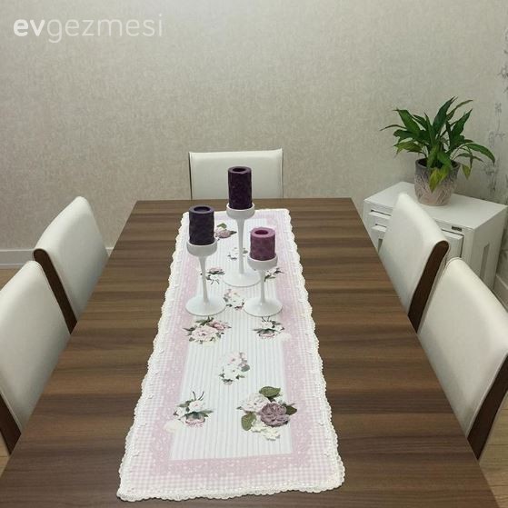 Nurgül hanımın sıcak renklerin hakim olduğu, samimi ve şık evi..