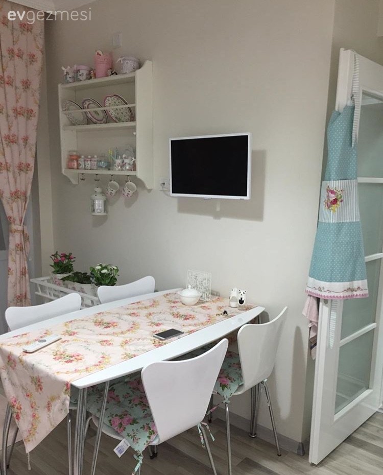 Melike hanımın tadilatla yenilenen harika evi.