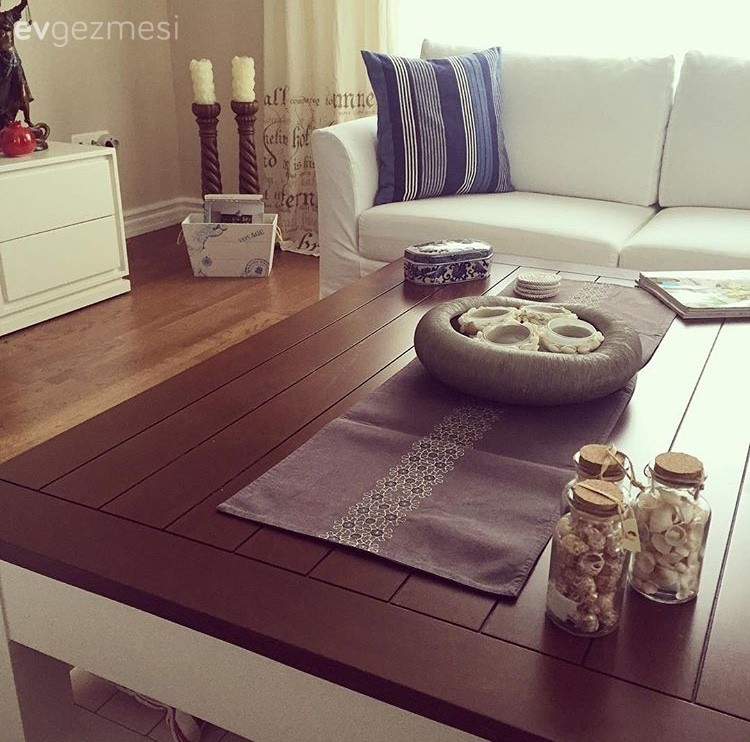 Marin Desenleri Farklı Köşelerde Seven Bir Ev