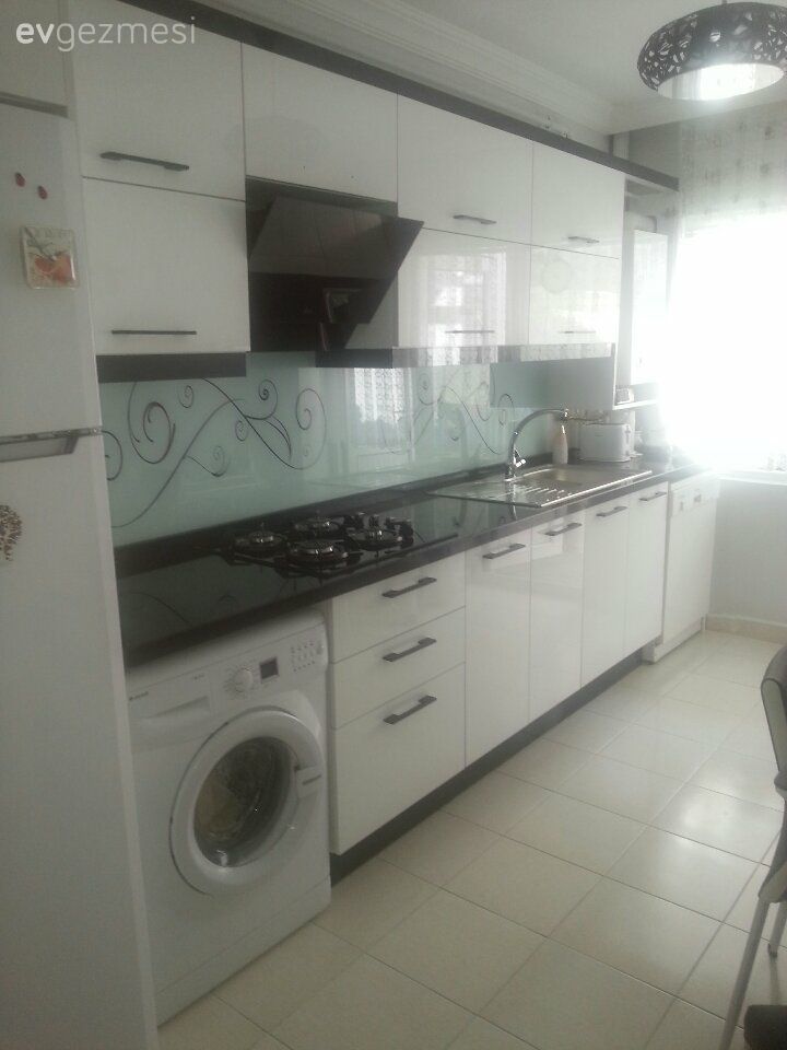 Yeşim hanımın tadilat ile yenilenen mutfak ve banyosu.