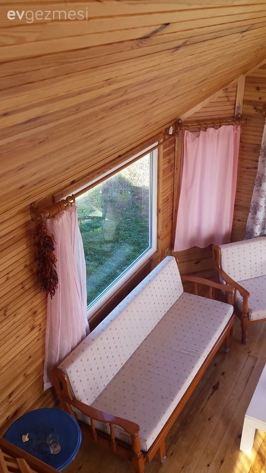 Denize Komşu Karavan Ev: Orkun ve Çiğdem Çiftinin Masal Diyarı