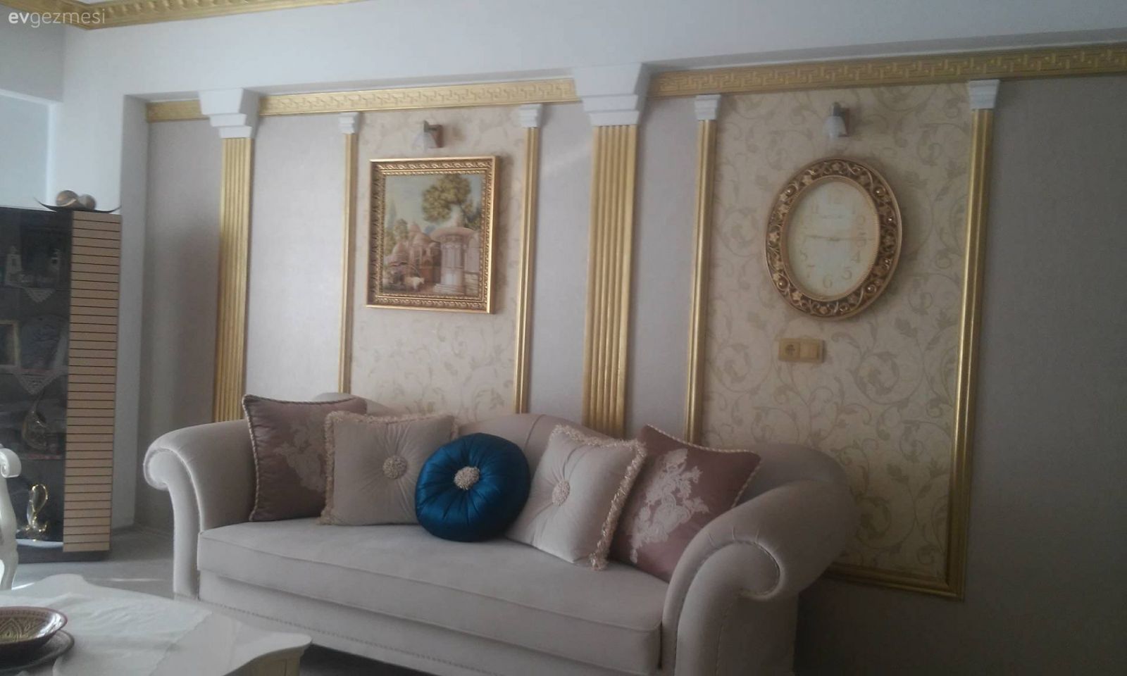 Altın, Duvar dekorasyonu, Salon