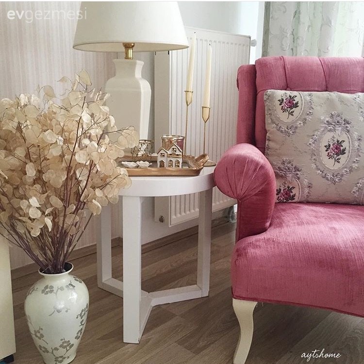 Abajur, Aydınlatma, Berjer, Çiçekler, Dekoratif Objeler, Pembe