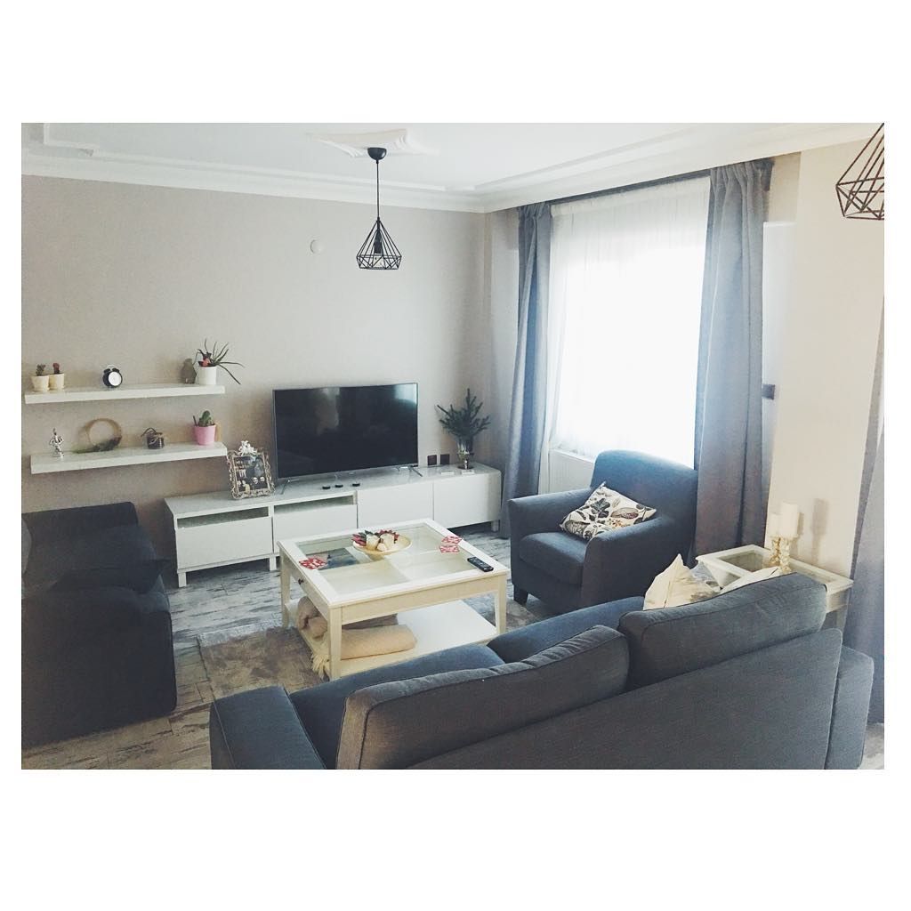 Sade ve kullanışlı olduğu gibi tarz sahibi bir dekor. Beyza hanımın evi..