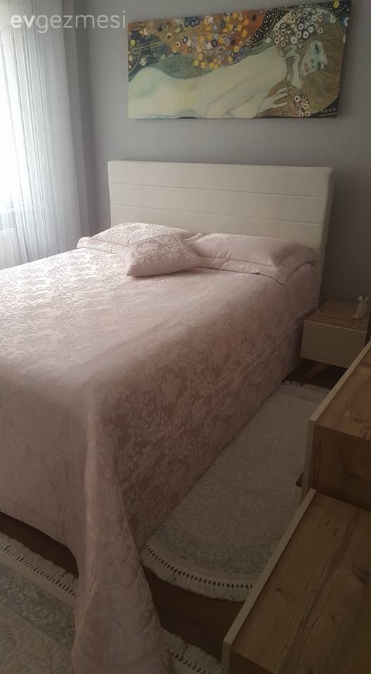 Pembe, Yatak Odası, Yatak örtüsü