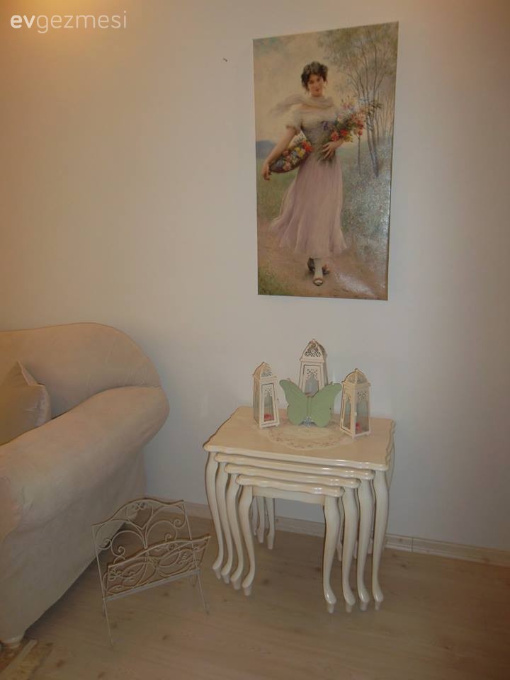 Aylin hanımın pembe nüanslarıyla zenginleşen zarif ve sıcak evi..