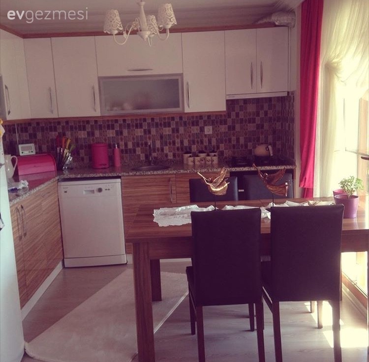 Fatma hanımın zor bir alanda sıcak ve keyifli bir hava yakaladığı evi.