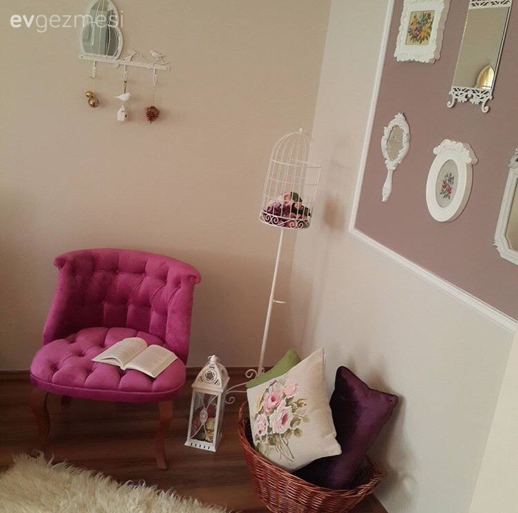 Berjer, Dekoratif Objeler, Duvar dekorasyonu