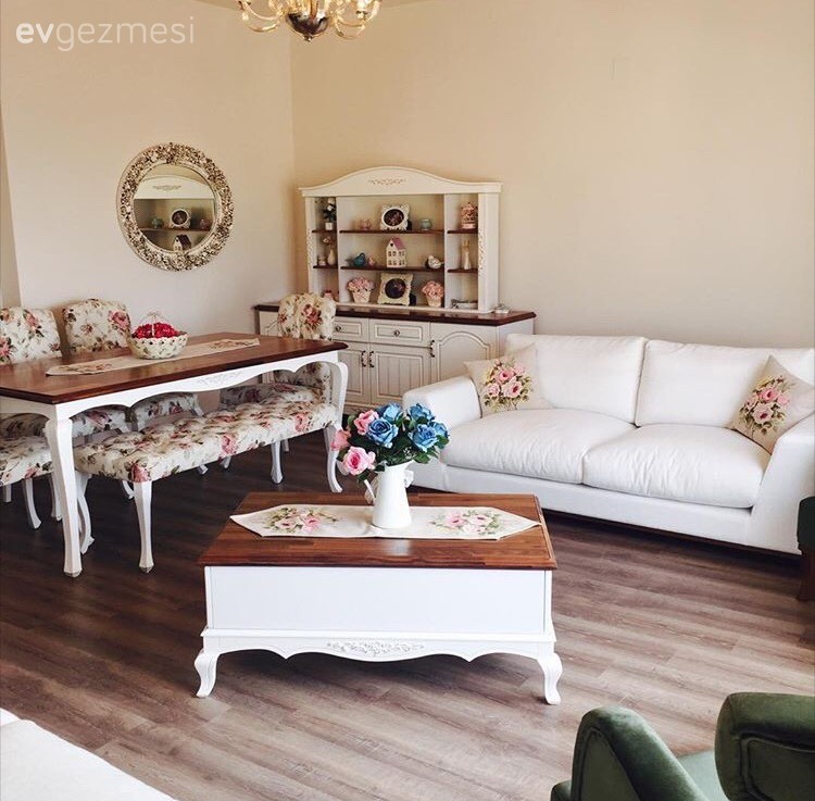 Gözde hanımın country stil esintili sıcak ve cıvıl cıvıl evi..